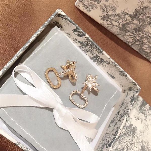 with box fashion brand have stamps stud designer earrings for lady women party wedding lovers gift engagement luxury jewelry for b1854, Golden;silver
with box fashion brand have stamps stud designer earrings for lady women party wedding lovers gift engagement luxury jewelry for b1854, Golden;silver