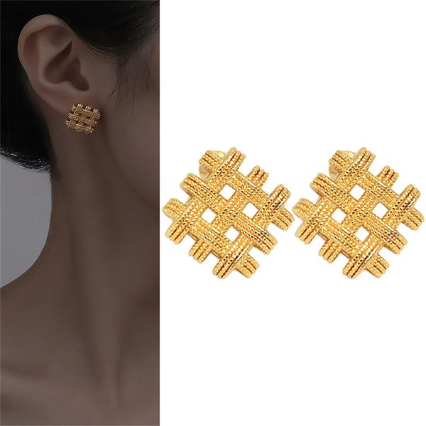earrings designer for women christmas gifts stud female luxury ear jewelry gold color earring bijoux femme gift wedding lovers jewelry acces, Golden;silver
earrings designer for women christmas gifts stud female luxury ear jewelry gold color earring bijoux femme gift wedding lovers jewelry acces, Golden;silver