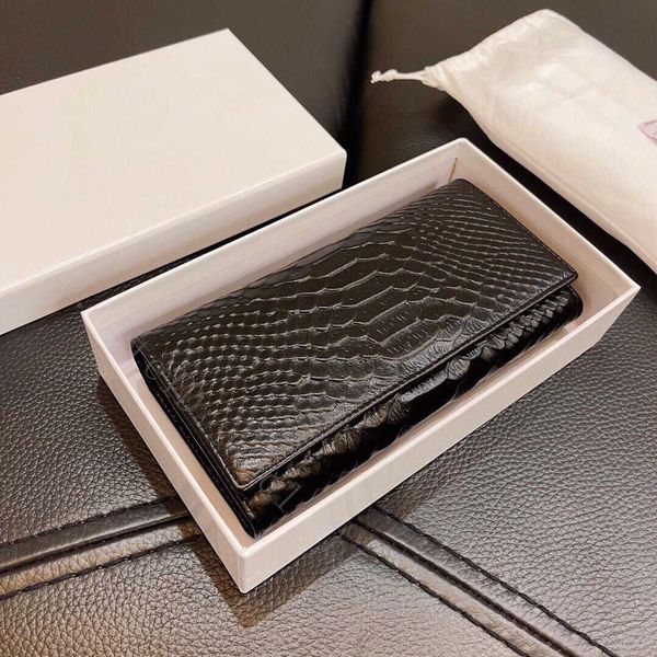crocodile bags lady fashion practice elegant cool c luxury designer wallets handbags alligator letter hasp card holder
crocodile bags lady fashion practice elegant cool c luxury designer wallets handbags alligator letter hasp card holder