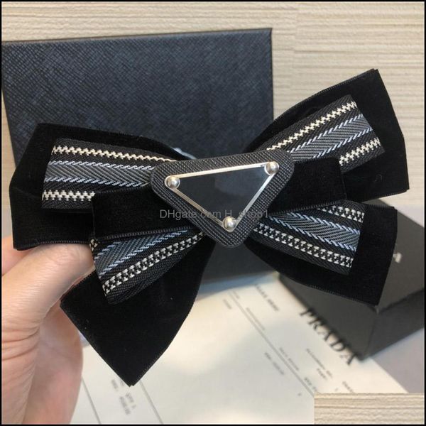 hair clips barrettes jewelry fashion luxury designer hairpin women butterfly letter hairband hairwear wedding party hairclip, Golden;silver
hair clips barrettes jewelry fashion luxury designer hairpin women butterfly letter hairband hairwear wedding party hairclip, Golden;silver