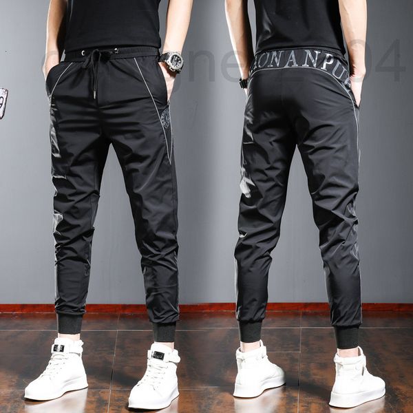 men's shorts designer spring and summer casual pants men's ice silk thin style youth slim fit small foot korean fashion simple leg, White;black
men's shorts designer spring and summer casual pants men's ice silk thin style youth slim fit small foot korean fashion simple leg, White;black