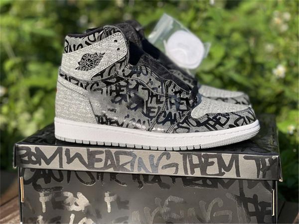 2022 release authentic 1 high og rebellionaire shoes men women black white particle grey outdoor sports sneakers with original box
2022 release authentic 1 high og rebellionaire shoes men women black white particle grey outdoor sports sneakers with original box
