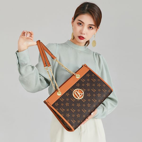 luxury brand chain shopper tote shoulder bags for women designer large capacity work ladies handbags shoulder bags
luxury brand chain shopper tote shoulder bags for women designer large capacity work ladies handbags shoulder bags