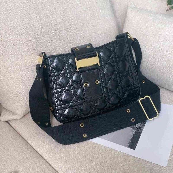 crossbody bags women's leather wallet classic flip handbag pure color shoulder simple atmosphere messenger women black purses 1026
crossbody bags women's leather wallet classic flip handbag pure color shoulder simple atmosphere messenger women black purses 1026