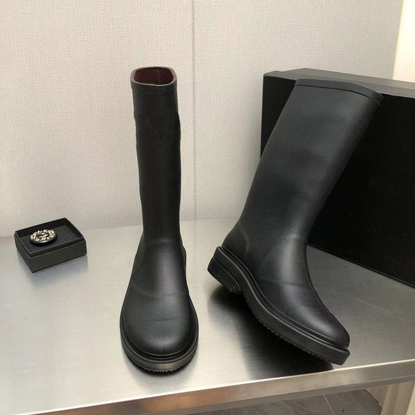 2022 luxury branded women high flat rain boots womens ladies slip-on summer designer waterproof boot solid color chunky heel rainshoes size, Black
2022 luxury branded women high flat rain boots womens ladies slip-on summer designer waterproof boot solid color chunky heel rainshoes size, Black