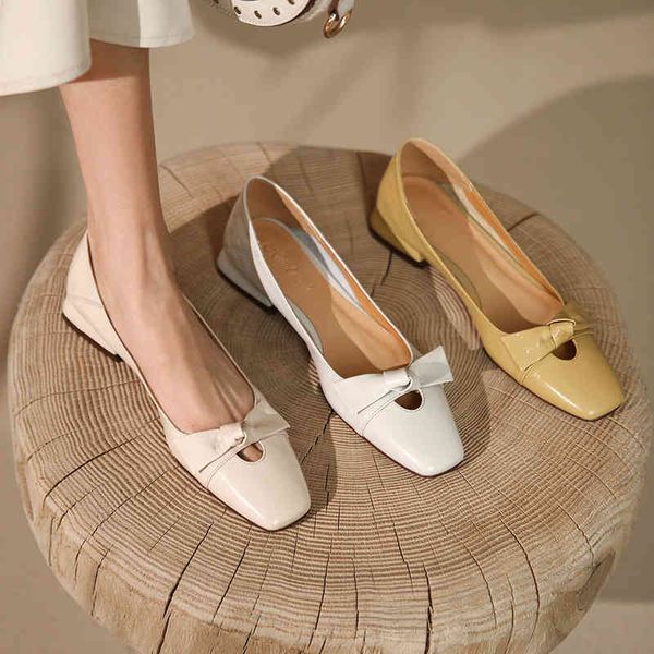 sandals spring style square head thick heel low single shoes korean version simple hollow out bow shallow mouth literary mn4h, Black
sandals spring style square head thick heel low single shoes korean version simple hollow out bow shallow mouth literary mn4h, Black