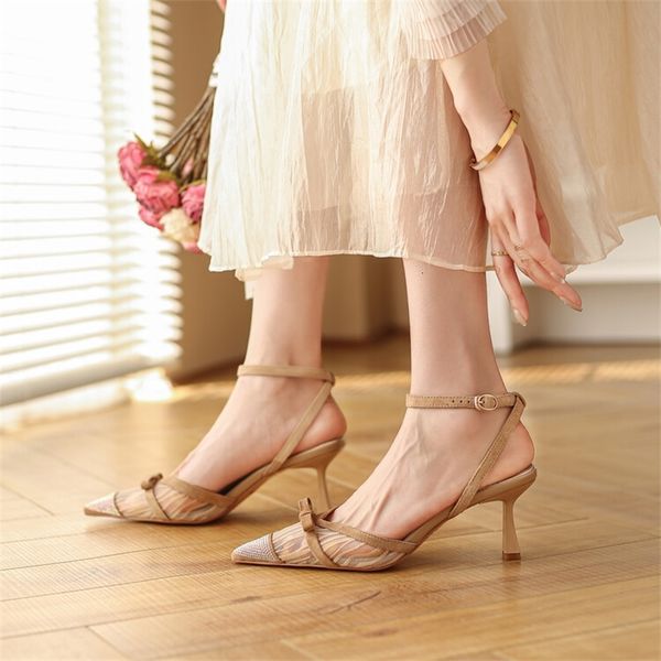 sandals spring xy3-19b shallow mouth baotou back empty high heels buckle bottom handle black sandals cpxw
sandals spring xy3-19b shallow mouth baotou back empty high heels buckle bottom handle black sandals cpxw