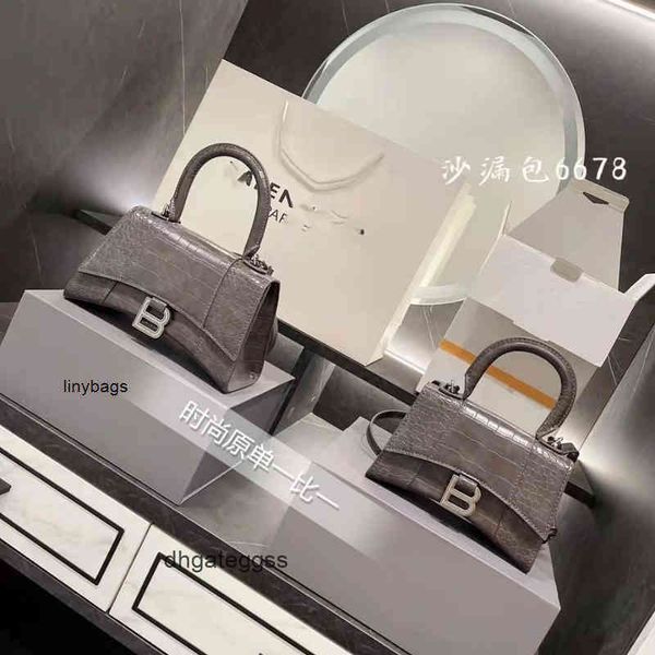 balencaigass handbags italy new leather version hourglass shaped bag crocodile pattern high sense french minority handbag single should has
balencaigass handbags italy new leather version hourglass shaped bag crocodile pattern high sense french minority handbag single should has