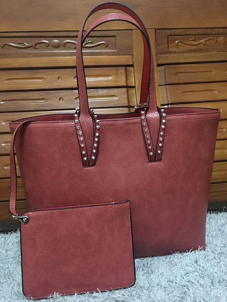 2022 luxurys women shoulder bags genuine leather rivets spikes bow crossbody tote redbottoms shopping handbags girls wallets
2022 luxurys women shoulder bags genuine leather rivets spikes bow crossbody tote redbottoms shopping handbags girls wallets