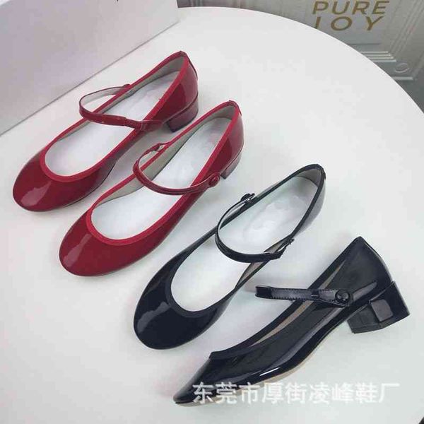 sandals pure original style thick heel mary jane single shoes round head middle shallow mouth patent leather small red women's real, Black
sandals pure original style thick heel mary jane single shoes round head middle shallow mouth patent leather small red women's real, Black