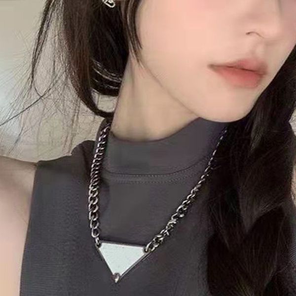 luxury designer pendant hip hop necklaces jewelry for man woman inverted triangle designers brand heart-shaped pendants necklace for mens wo, Silver
luxury designer pendant hip hop necklaces jewelry for man woman inverted triangle designers brand heart-shaped pendants necklace for mens wo, Silver