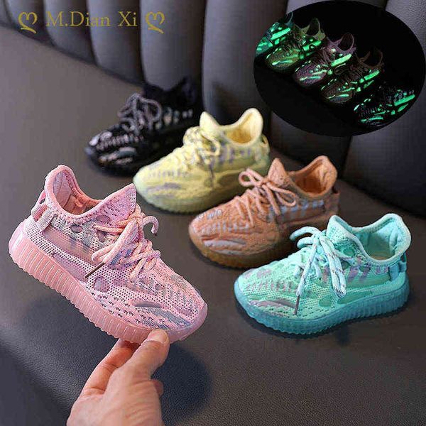 new luminous girl's shoes mesh knitting boys sports shoes breathable non slip kids sneakers soft running children casual shoes g220810, Black;red
new luminous girl's shoes mesh knitting boys sports shoes breathable non slip kids sneakers soft running children casual shoes g220810, Black;red