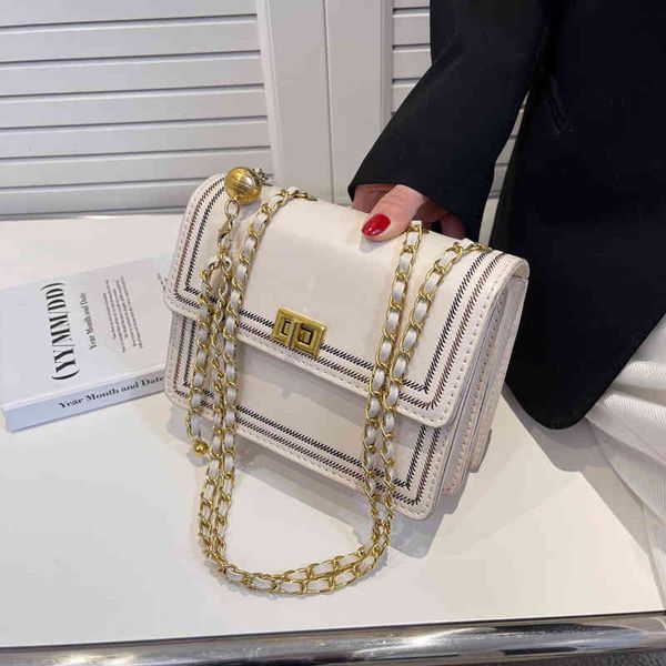 textured chain bag women's embroidered thread small square 2022 summer new fashion single shoulder msenger
textured chain bag women's embroidered thread small square 2022 summer new fashion single shoulder msenger