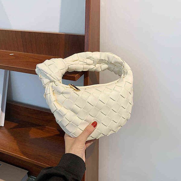 small bag female 2022 spring and summer fashion woven one shoulder handbag personalized texture simple
small bag female 2022 spring and summer fashion woven one shoulder handbag personalized texture simple