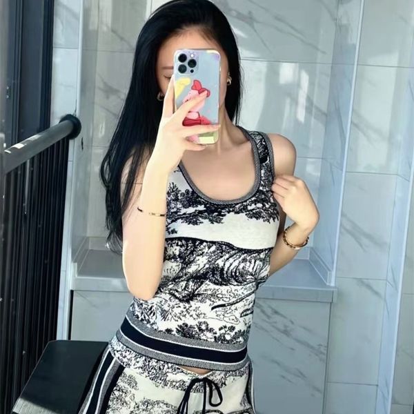 short shirts 2022 spring and summer embroidery jungle round neck versatile age reducing knitted vest suspender + shorts casual suit clothes_, White
short shirts 2022 spring and summer embroidery jungle round neck versatile age reducing knitted vest suspender + shorts casual suit clothes_, White