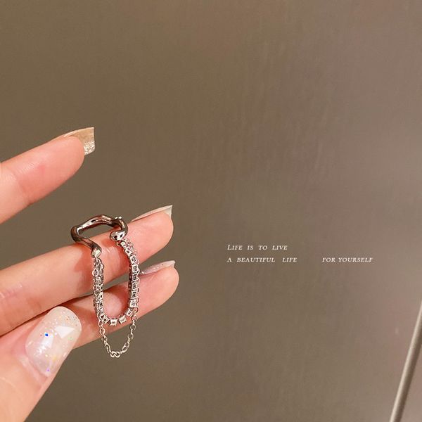 single zircon ear clip japanese and korean style cool personality trendy retro non-pierced bone clip earrings simple eardrop women, Golden
single zircon ear clip japanese and korean style cool personality trendy retro non-pierced bone clip earrings simple eardrop women, Golden