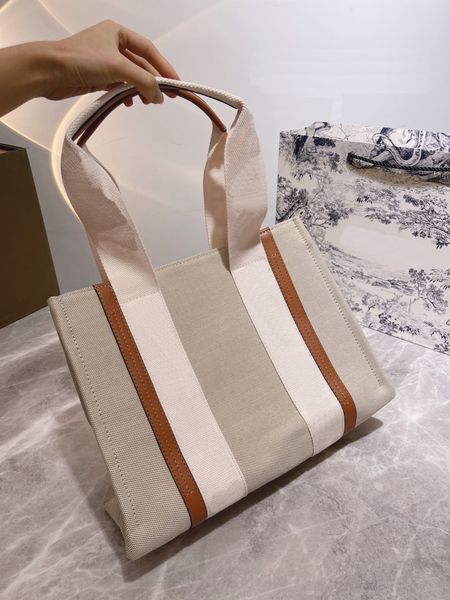 5a quality women handbags woody tote shopping bag handbag high canvas hobo fashion linen large beach bags luxury designer travel crossbody
5a quality women handbags woody tote shopping bag handbag high canvas hobo fashion linen large beach bags luxury designer travel crossbody