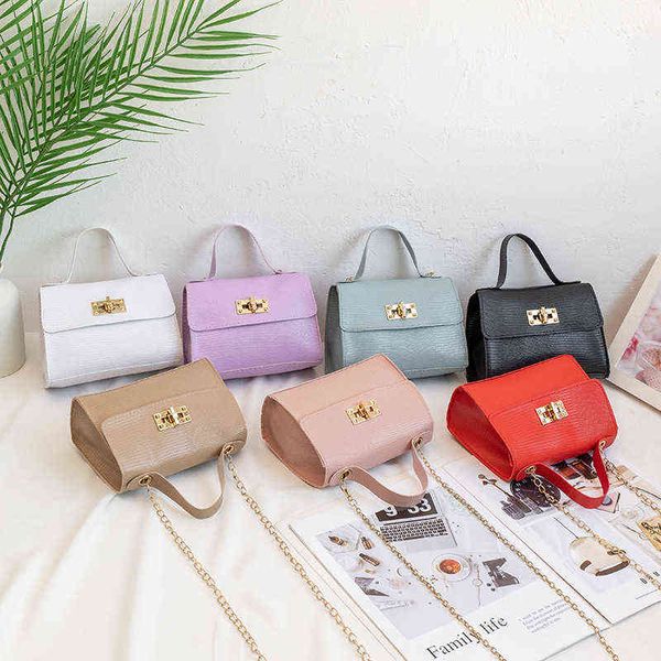 2022 new fashion all-match ladies mini handbag women's small bag 2022 summer pattern shoulder portable
2022 new fashion all-match ladies mini handbag women's small bag 2022 summer pattern shoulder portable