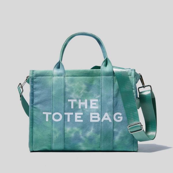 2022 lastest designers tote bag fashionable shoulder big capacity letters printing handbag tie dye canvas crossbody purses shopping bags 113
2022 lastest designers tote bag fashionable shoulder big capacity letters printing handbag tie dye canvas crossbody purses shopping bags 113