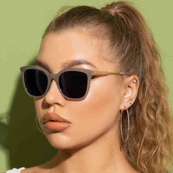 new fancy fashion men's and women's fashion street shooting sunglasses personality cool optical glass bk14, White;black
new fancy fashion men's and women's fashion street shooting sunglasses personality cool optical glass bk14, White;black