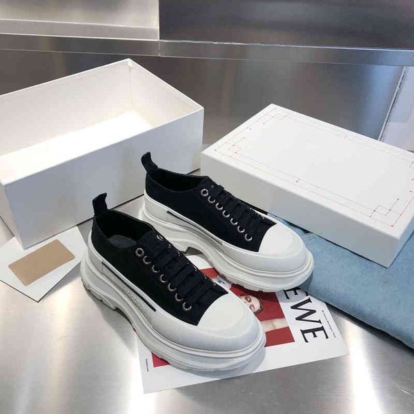 dress shoes casual shoes high version thick soled sports small white color matching lace up dad muffin women, Black
dress shoes casual shoes high version thick soled sports small white color matching lace up dad muffin women, Black