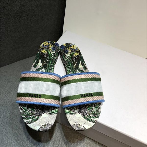 women slipper 2022 new summer embroidery print fashion op74 all-match outdoor wear beach internet star holiday travel with flat slippers, Black
women slipper 2022 new summer embroidery print fashion op74 all-match outdoor wear beach internet star holiday travel with flat slippers, Black