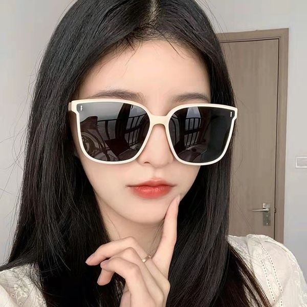 designer sunglasses 21 new net celebrity same gm plate sunglass men's fashion women's korean uv, White;black
designer sunglasses 21 new net celebrity same gm plate sunglass men's fashion women's korean uv, White;black