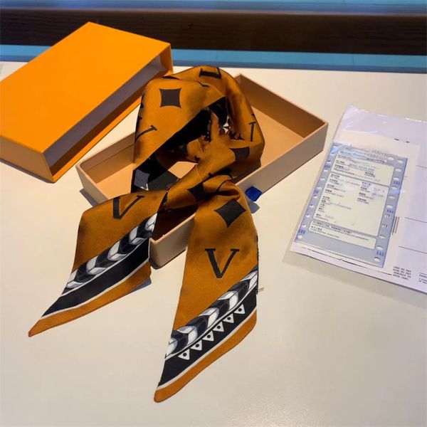 2022 luxury designer silk womens silk scarf scarves season scarfs woman shawl letter pattern long neck 2 leaf clover gold thread, Blue;gray
2022 luxury designer silk womens silk scarf scarves season scarfs woman shawl letter pattern long neck 2 leaf clover gold thread, Blue;gray