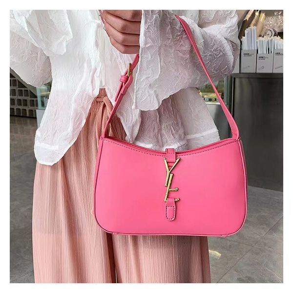 designer of luxury one shoulder underarm bag 2022 spring new women's handbag fashion brands bags with box
designer of luxury one shoulder underarm bag 2022 spring new women's handbag fashion brands bags with box