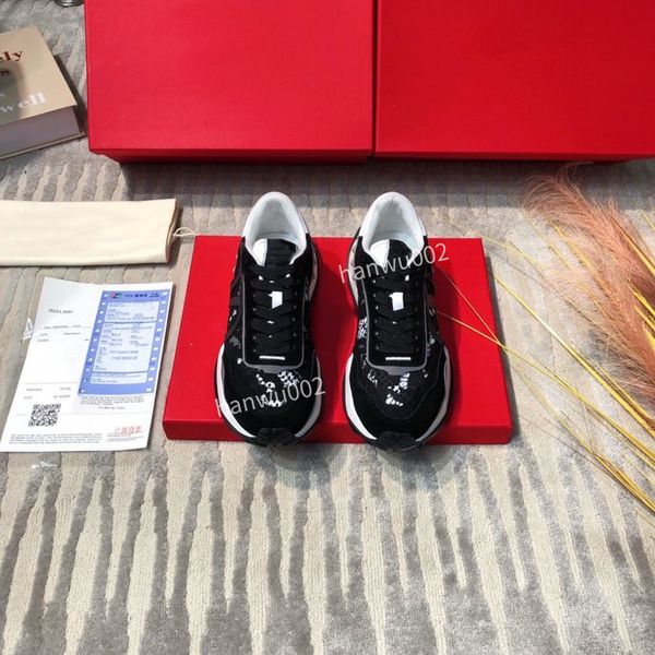 2022 casual shoes boots women leathe sneaker fashion lady designer trainers man shoe, Black
2022 casual shoes boots women leathe sneaker fashion lady designer trainers man shoe, Black