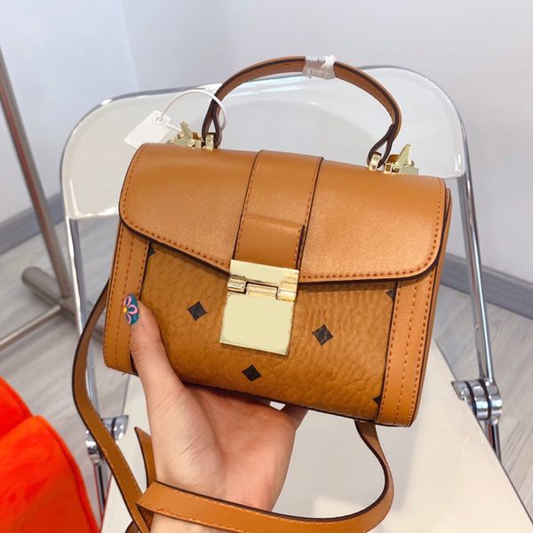 totes handbags designer bag rivet crossbody luxury fashion shoulder bags women letter purse phone bag wallet lady
totes handbags designer bag rivet crossbody luxury fashion shoulder bags women letter purse phone bag wallet lady