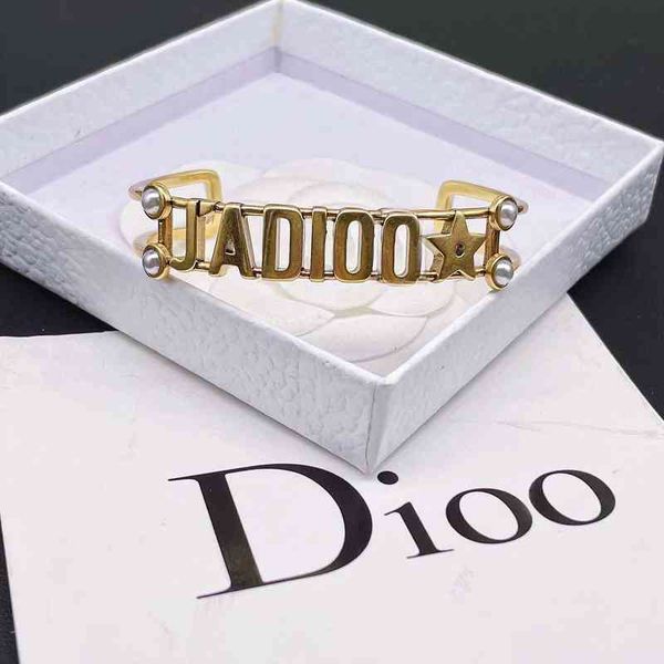 fine new letter bracelet of, Golden;silver 
fine new letter bracelet of, Golden;silver