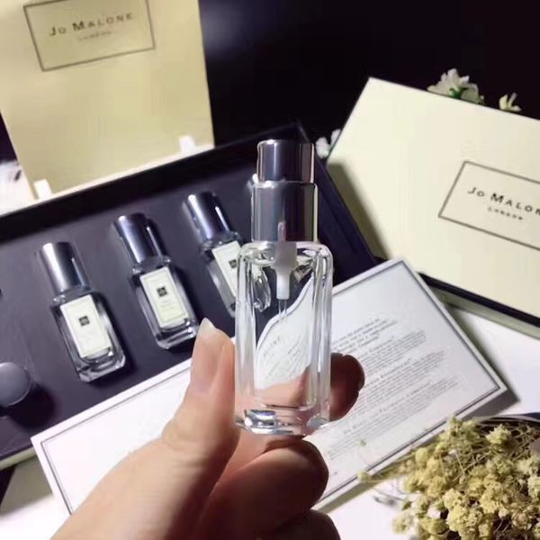 luxury brand perfume malone london 9ml* 5pcs english pear wild bluebell suit charming spray smell long lasting fragrance perfume set design
luxury brand perfume malone london 9ml* 5pcs english pear wild bluebell suit charming spray smell long lasting fragrance perfume set design