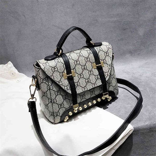 68% off bag fashion rivet portable small square autumn and winter new trend single shoulder foreign style messenger
68% off bag fashion rivet portable small square autumn and winter new trend single shoulder foreign style messenger