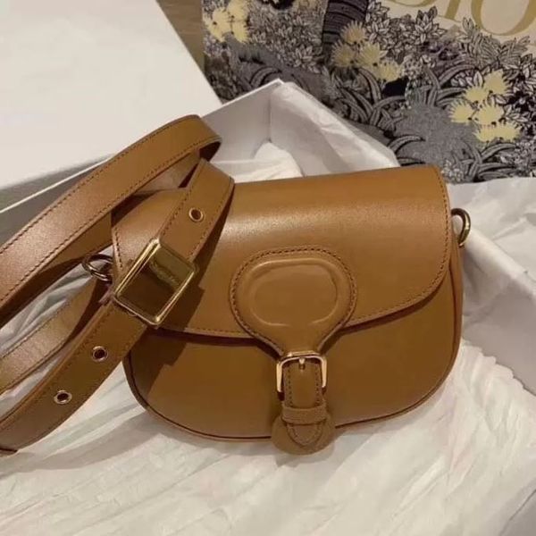 updated designer c039s pillow tabby shoulder bag quality women pure color bacchus bags retro hardware cloudy handbags supper so
updated designer c039s pillow tabby shoulder bag quality women pure color bacchus bags retro hardware cloudy handbags supper so
