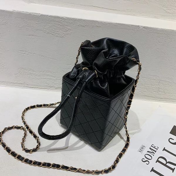 luxury children candy box handbags girls chain square messenger bag 2022 kids pu leather single shoulder bag purse a8520, Black
luxury children candy box handbags girls chain square messenger bag 2022 kids pu leather single shoulder bag purse a8520, Black