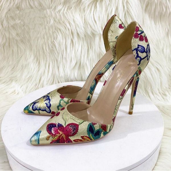 new designer brand red bottom shoes women gold embroidered hollow high heels 12cm pointed thin heel red sole stiletto shallow mouth single s, Black
new designer brand red bottom shoes women gold embroidered hollow high heels 12cm pointed thin heel red sole stiletto shallow mouth single s, Black