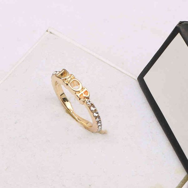 fashion trend new ladies luxury brand designer wholesale d family female cold and south simple trendy hand jewelry, Silver
fashion trend new ladies luxury brand designer wholesale d family female cold and south simple trendy hand jewelry, Silver