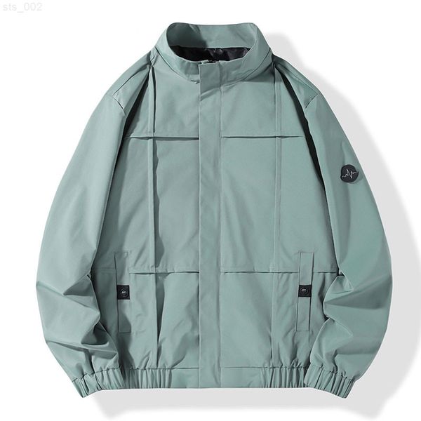 waterproof men's jacket 2022 autumn new men's korean version baseball uniform fashion man oversized cargo wear coat t220716, Black;brown
waterproof men's jacket 2022 autumn new men's korean version baseball uniform fashion man oversized cargo wear coat t220716, Black;brown