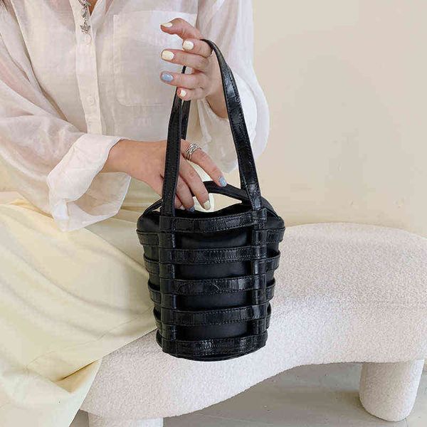 2022 women's atmospheric personality ladies bags handbag hollowed women diagonal-bag handbag female bag
2022 women's atmospheric personality ladies bags handbag hollowed women diagonal-bag handbag female bag
