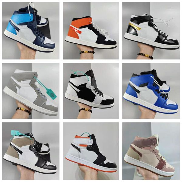 2022 brand men women sneakers loafers shoes fashion 1s og high lace-up casual skateboard shoe outdoor zapatos basketball trainers 36-44, Black
2022 brand men women sneakers loafers shoes fashion 1s og high lace-up casual skateboard shoe outdoor zapatos basketball trainers 36-44, Black