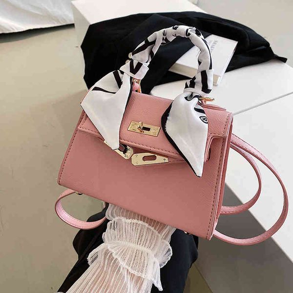 fashion fashion princess diana female minority women's shoulder foreign style texture messenger bag luxury designer
fashion fashion princess diana female minority women's shoulder foreign style texture messenger bag luxury designer