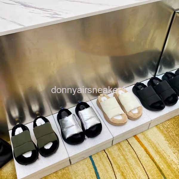 boots high-end autumn and winter thick bottom wool slippers wear snow one-line comfortable, Black
boots high-end autumn and winter thick bottom wool slippers wear snow one-line comfortable, Black