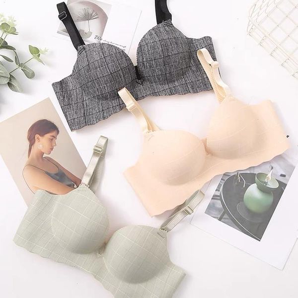 seamless large size womens underwear plaid fashion bra comfortable and close-fitting push-up close-up, Red;black
seamless large size womens underwear plaid fashion bra comfortable and close-fitting push-up close-up, Red;black
