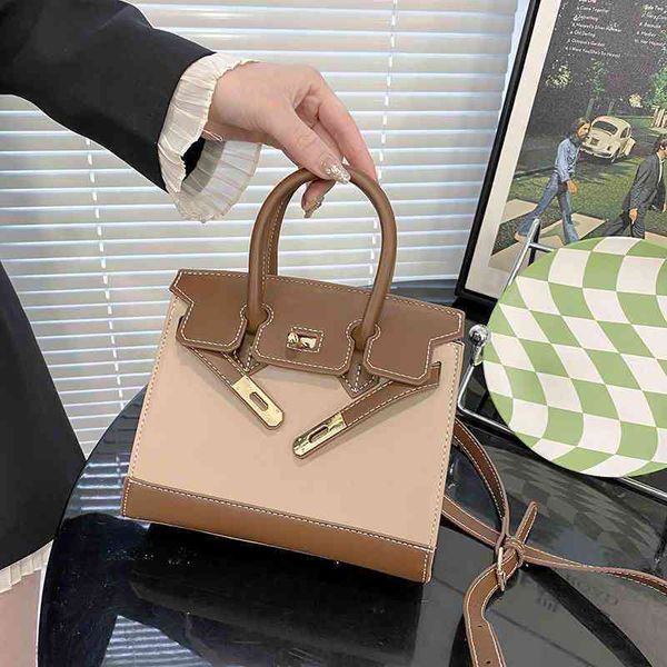 luxury trend handbags birkins 2022 bag women's summer versatile fashion messenger foreign style shoulder
luxury trend handbags birkins 2022 bag women's summer versatile fashion messenger foreign style shoulder