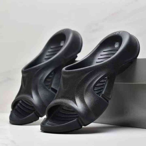 balencigas high luxury brand slippers wearing jinmantang eva fashion trend wading sandals word lovers, Black
balencigas high luxury brand slippers wearing jinmantang eva fashion trend wading sandals word lovers, Black