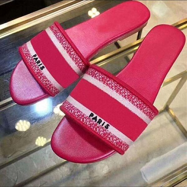 new color paris sliders mens womens summer sandals beach slide slippers ladies flip flops loafers with box 15615220g, Black
new color paris sliders mens womens summer sandals beach slide slippers ladies flip flops loafers with box 15615220g, Black