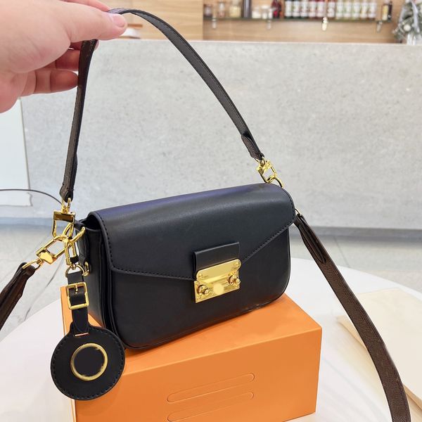 chain messenger baguette bags crossbody luxury designer brand bags fashion shoulder handbags women letter purse phone wallet
chain messenger baguette bags crossbody luxury designer brand bags fashion shoulder handbags women letter purse phone wallet