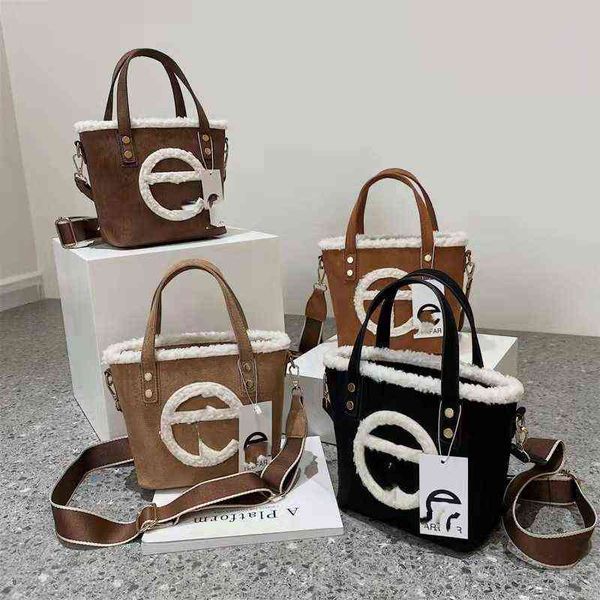 bag female new hairy handbag fashion shoulder bag mini bags soft face messenger bag 220428 220428
bag female new hairy handbag fashion shoulder bag mini bags soft face messenger bag 220428 220428