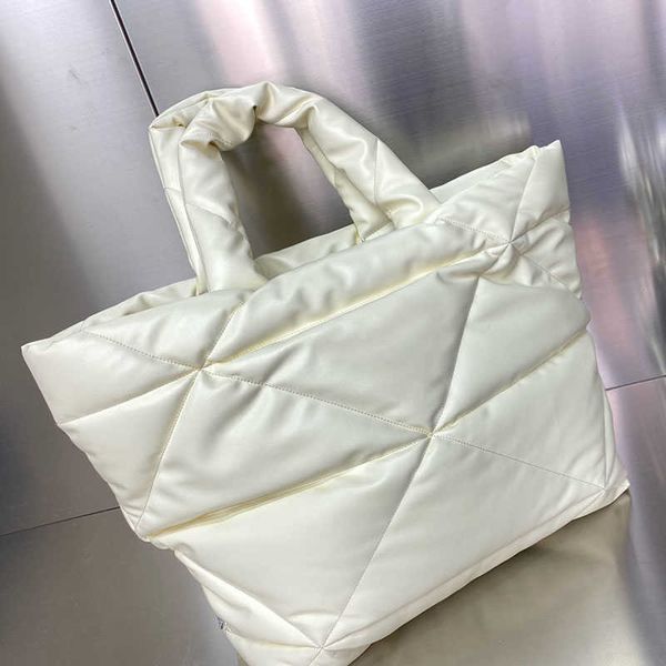 designer p fashion puffer cotton bags handle tote warm full winter famous luxury large capacity soft shopping trendy
designer p fashion puffer cotton bags handle tote warm full winter famous luxury large capacity soft shopping trendy